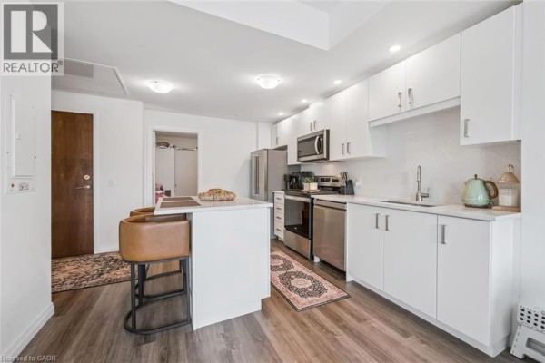 4pc Bathroom - 108 Garment Street Unit# 213, Kitchener, ON N2G0E2 Photo 5