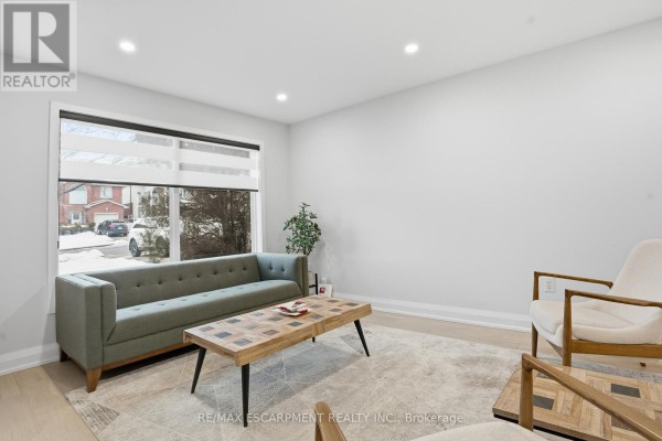 Recreation room - 108 Greenshire Drive, Hamilton, ON L9C7G5 Photo 4