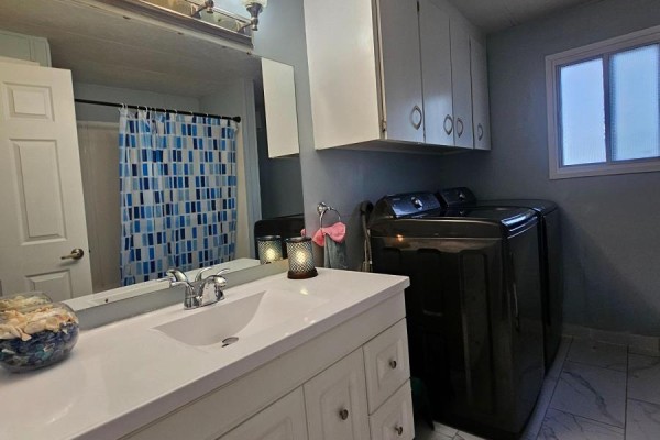 Bathroom - 108 Hutt Road, Augusta, ON K6V5T2 Photo 5