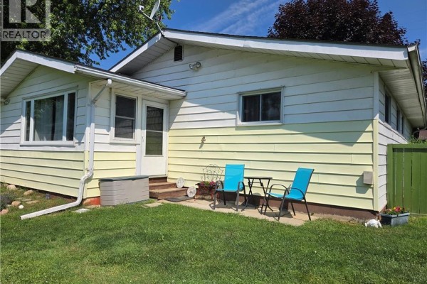 4pc Bathroom - 108 New Lakeshore Road, Port Dover, ON N0A1N8 Photo 4