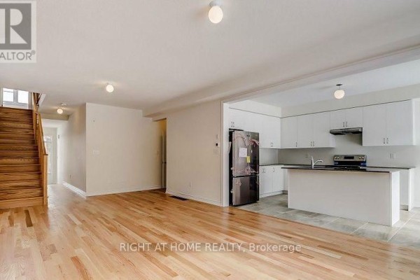 108 Nottingham Road, Barrie, ON, photo 2