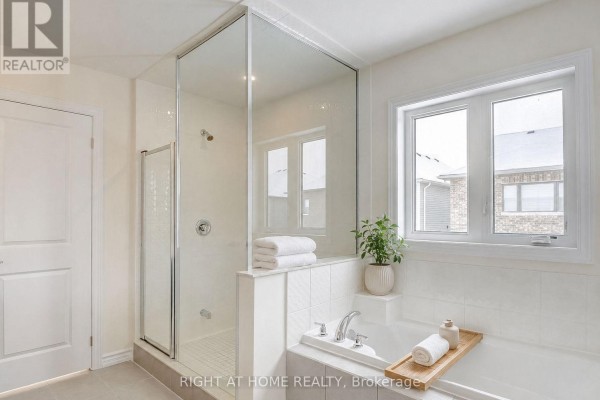 108 Nottingham Road, Barrie, ON, photo 3