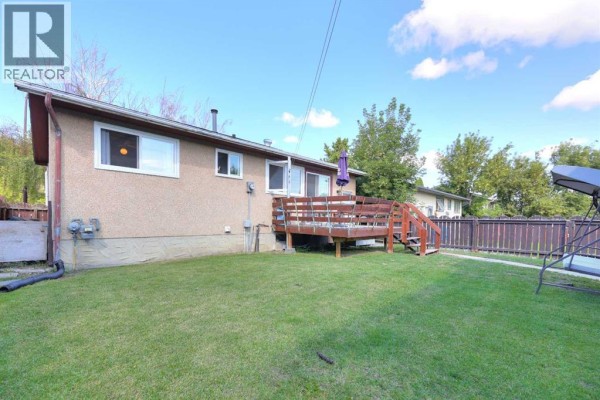 Recreational, Games room - 108 Pinecliff Way Ne, Calgary, AB T1Y3X3 Photo 5