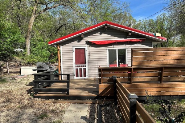 108 Strathcona Drive, Pelican Lake, MB R0K0C0 Photo 4