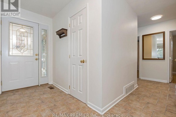 108 Thistle Down Boulevard, Toronto, ON, photo 2