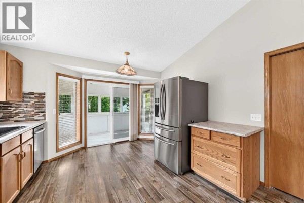 Primary Bedroom - 108 Woodside Close Nw, Airdrie, AB T4B2C7 Photo 4