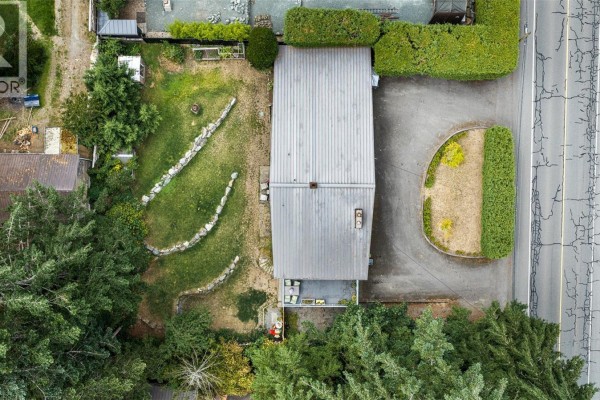 1080 Maple Bay Rd, Duncan, BC, photo 2