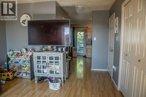 10808 100 Avenue, High Level, AB, photo 3