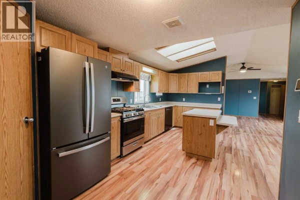 4pc Bathroom - 10809 96 Street, Clairmont, AB T0H0W3 Photo 5
