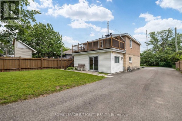 1081 Kenaston Street, Ottawa, ON K1B3P8 Photo 5