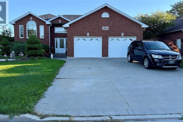 Residential for rent at 1081 Monarch Meadows Drive, Lakeshore, ON - MLS® Aa7ucL