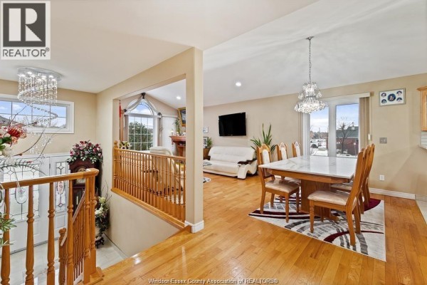Living room/Dining room - 1081 Monarch Meadows Drive, Lakeshore, ON N0R1A0 Photo 5