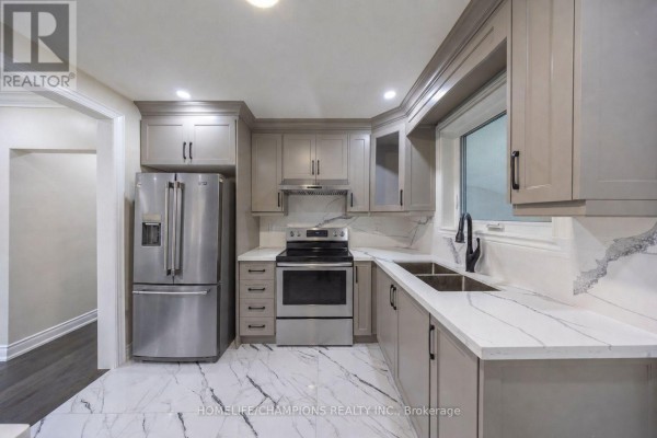 Bedroom 2 - 1083 Birchmount Road, Toronto, ON M1K1S6 Photo 4