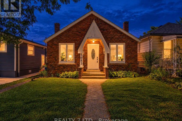 1083 Campbell Avenue, Windsor