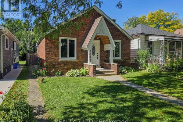 1083 Campbell Avenue, Windsor, ON, photo 3