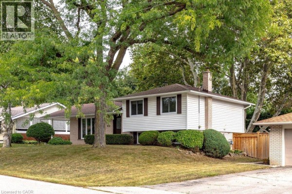 3pc Bathroom - 1083 Manorwood Drive, Burlington, ON L7T2L9 Photo 2