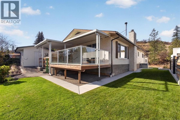 2pc Ensuite bath - 10836 Dunham Crescent, Summerland, BC V0H1Z2 Photo 2