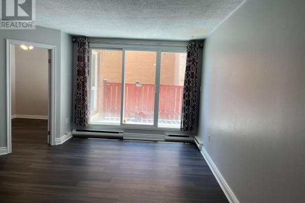 Den - 1084 - 100 Mornelle Court, Toronto, ON M1E4X2 Photo 4