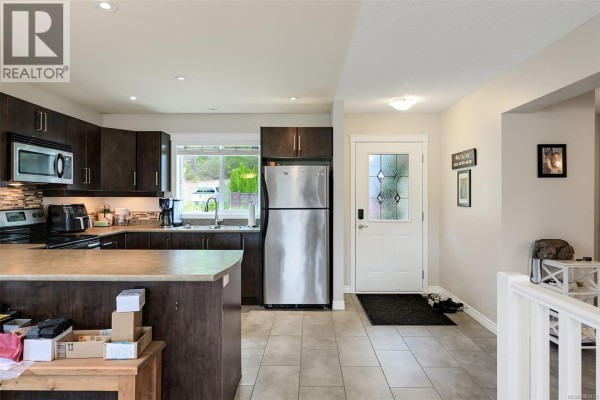 Family room - 1084 Lisa Close, Shawnigan Lake, BC V8H2H8 Photo 5