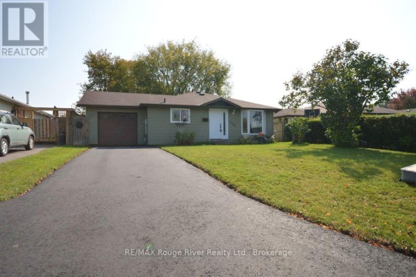 Dining room - 1084 Norman Crescent, Oshawa, ON L1H7X1 Photo 2