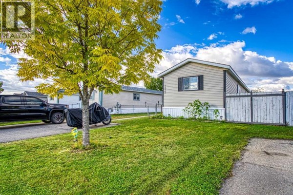 10842 96 Street, Clairmont