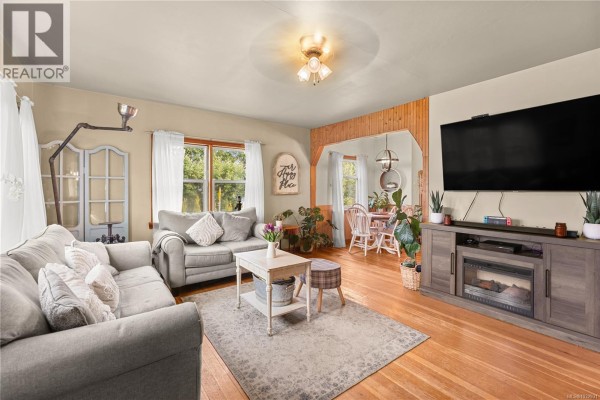Entrance - 10845 Chemainus Rd, Saltair, BC V9G2A4 Photo 4