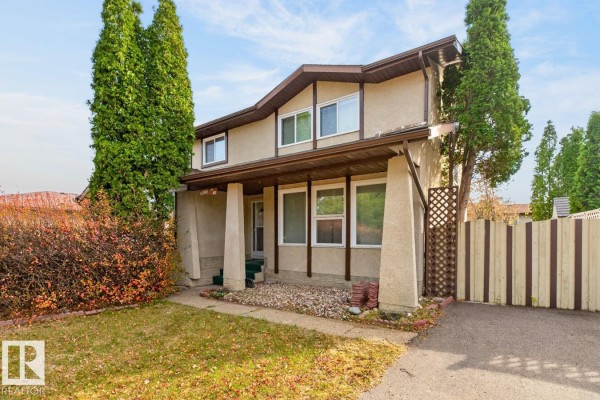 Kitchen - 10846 173 Av Nw, Edmonton, AB T5X3Z4 Photo 3