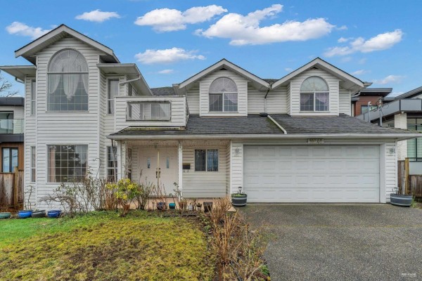 10848 129a Street, Surrey, BC V3T3K6 Photo 2