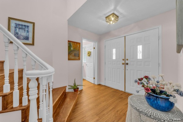 10848 129a Street, Surrey, BC V3T3K6 Photo 5