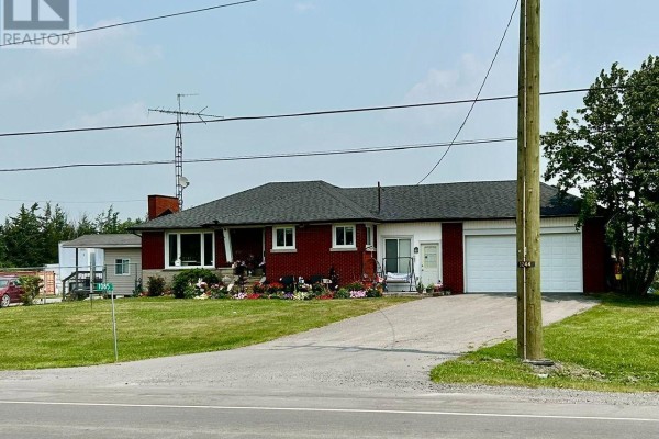 1085 County Rd 41, Greater Napanee, ON K7R3L2 Photo 2