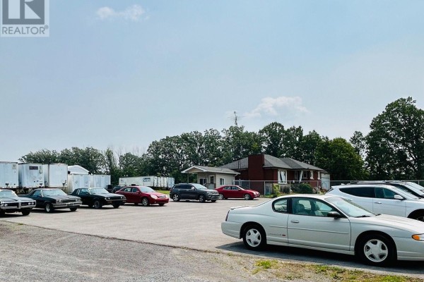 1085 County Rd 41, Greater Napanee, ON K7R3L2 Photo 4