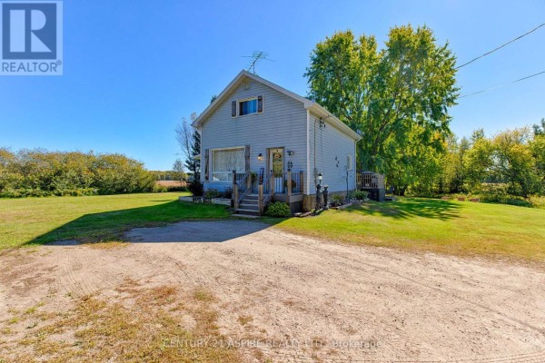 1085 Forest Lea Road, Laurentian Valley, ON K8A6W6 Photo 3