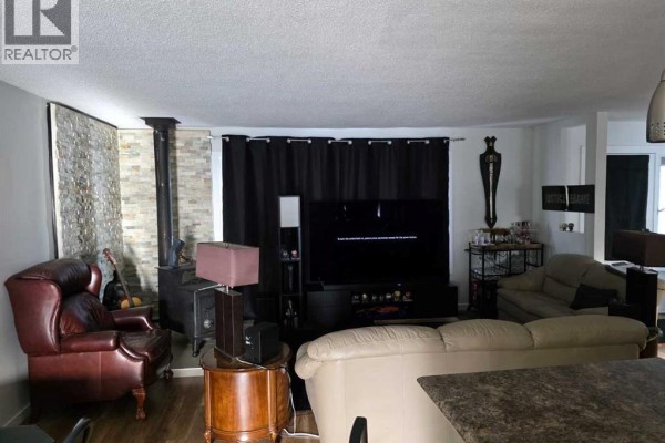 10853 99 Avenue, Grande Cache, AB, photo 3