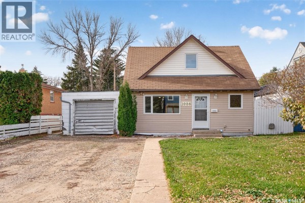 1086 7th Avenue Nw, Moose Jaw