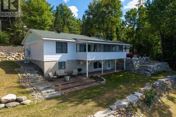 Sunroom - 1087 Lagoon Road, Highlands East, ON K0L1C0 Photo 5