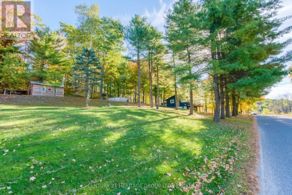10874 Canoe Lake Road, Frontenac, ON, photo 2