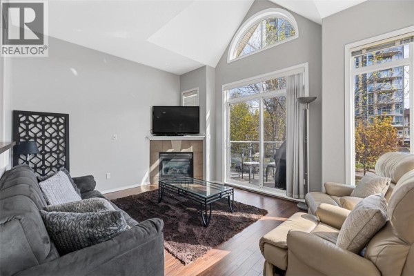 1088 Sunset Drive Unit# 246, Kelowna, BC, photo 2