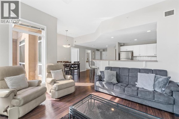 1088 Sunset Drive Unit# 246, Kelowna, BC, photo 3