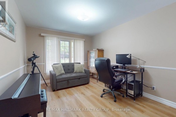 Bathroom - 1089 Bridlewood Drive, Brockville, ON K6V7G2 Photo 4