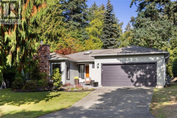 Residential for sale at 1089 Donwood Dr, Saanich, BC - MLS® RWkWac