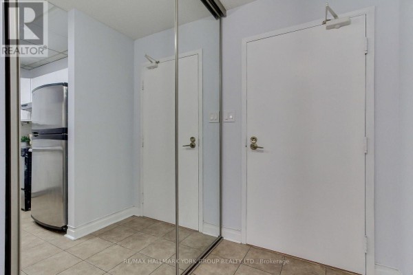 Primary Bedroom - 109 - 166 Olive Street, East Gwillimbury, ON L9N1M9 Photo 4