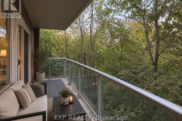 Bathroom - 109 - 1a Dale Avenue, Toronto, ON M4W1K2 Photo 4