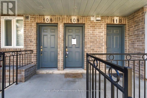 Kitchen - 109 - 75 Weldrick Road E, Richmond Hill, ON L4C0H9 Photo 3