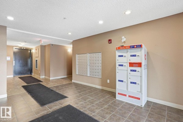 Dining room - #109 11803 22 Av Sw, Edmonton, AB T6W2R9 Photo 2