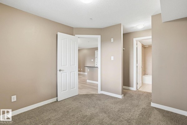 Kitchen - #109 11803 22 Av Sw, Edmonton, AB T6W2R9 Photo 3