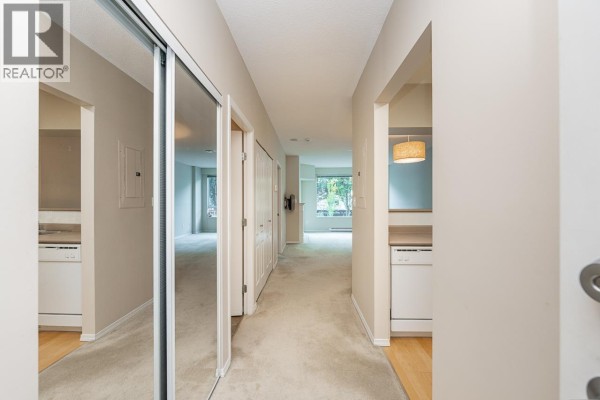 109 12148 224 Street, Maple Ridge, BC V2X3N8 Photo 5