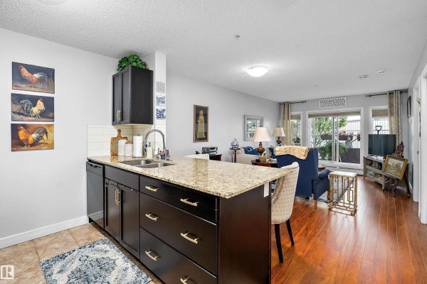 Kitchen - #109 12660 142 Av Nw, Edmonton, AB T5X0J5 Photo 3