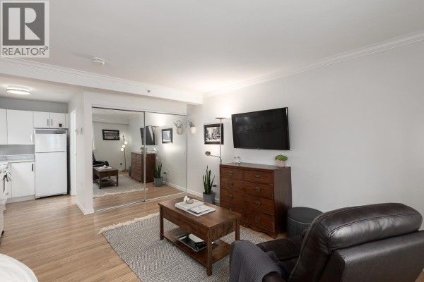 109 1940 Barclay Street, Vancouver, BC V6G1L3 Photo 4