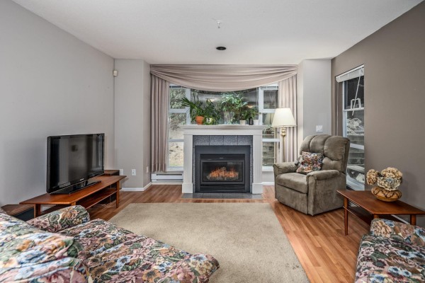 109 2963 Nelson Place, Abbotsford, BC V2S7L6 Photo 3