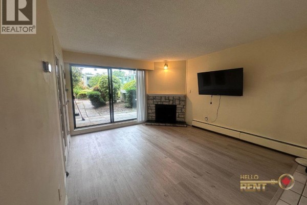 109 3901 Carrigan Court, Burnaby, BC V3N4K1 Photo 2